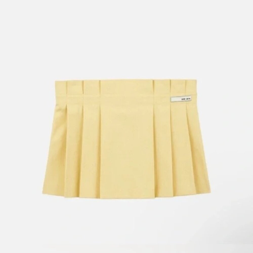 NWT WE-AR4 The 98 Pleated Mini Skirt Yellow - Size Large